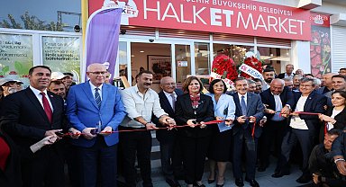 Eskişehir’in ilk Halk Et Marketi hizmete açıldı… Büyükşehir Belediye Başkanı Ünlüce: “Halkın sofrasında adalet olursa, şehirde huzur olur”