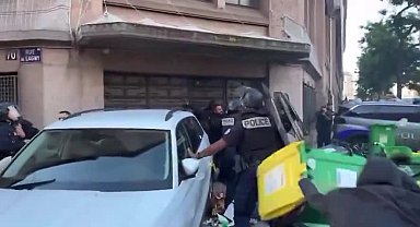 Fransa’da hükümet karşıtı protestolarda 200 kişi gözaltına alındı