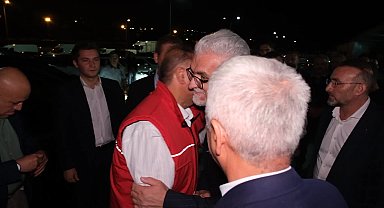 İBB Başkanvekili Nuri Aslan, Gürpınar Su Ürünleri Hali’nde balıkçıların yeni sezon heyecanına ortak oldu: “Yolunuz bahtınız açık olsun. Haydi rasgele, Vira Bismillah” 