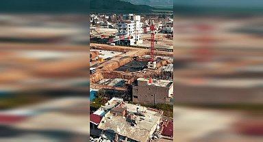 İçişleri Bakanlığı, depremde yıkılan Akar Apartmanı ile ilgili AK Partili Nurdağı Belediye Başkanı Mehmet Yıldırır ve 2 kişi hakkında soruşturma izni vermedi