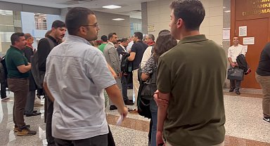 İstanbul Barosu Yönetim Kurulu Üyesi Fırat Epözdemir’in yurt dışına çıkış yasağı devam edecek 