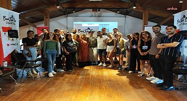 İsveç Milletvekili Castro, gençlerle “Başka Bir Siyaset Okulu’nda buluştu