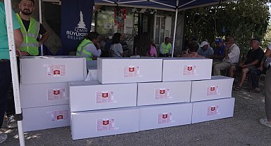 İzmir Büyükşehir’den üreticiye Akdeniz meyve sineği ile mücadele desteği