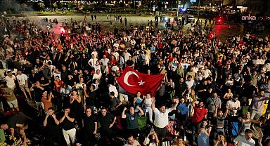 İzmir'de dev ekranda final heyecanı yaşanacak 