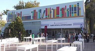 İzmir’de İlber Ortaylı Kütüphanesi açıldı