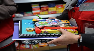 Kahramankazan Belediyesi’nden öğrencilere kırtasiye desteği