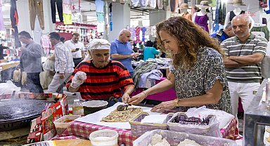 Karşıyaka Belediye Başkanı Ünsal’dan pazar yeri ziyareti