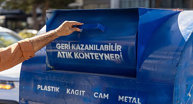 Karşıyaka’da geri dönüşüm hamlesi: 100 noktaya mavi konteyner