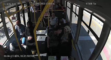 Kırıkkale’de halk otobüsünde fenalaşan kadın ambulansa teslim edildi