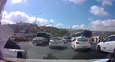 Kudüs’te otobüs durağına silahlı saldırıda 5 kişi öldü, 22 kişi yaralandı 