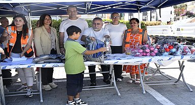 Kuşadası Belediyesi, yeni eğitim-öğretim yılında da öğrencilerin yanında