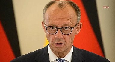 Kuzey Ren-Vestfalya (NRW) eyaletinde yapılan seçim sonuçlarının ardından hükümetten politikalarında 'rota değişikliği yok' mesajı