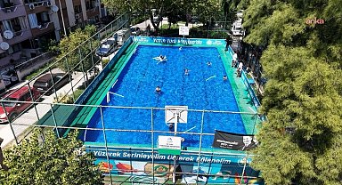 Manisa'da 6 binden fazla öğrenci yazı havuzlarda geçirdi