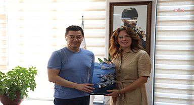 Marmaris Belediye Başkanı Ünlü, bale sanatçısı Natalia Kremen’i ağırladı