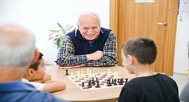 Merkezefendi Belediyesi Aktif Yaş Alma Merkezleri'nde kurs kayıtları başladı