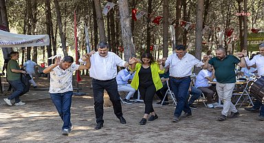 Mersin Büyükşehir Belediyesi, Toroslar'daki muhtarları bir araya getirdi 