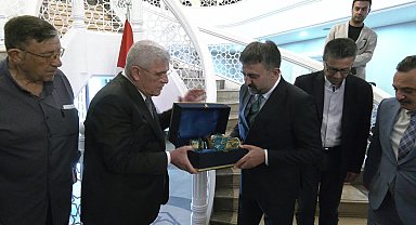 Müsavat Dervişoğlu, Ankara Kent Konseyi Başkanı Yılmaz'ı ziyaret etti 