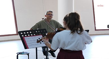 Narlıdere’nin Çocuk Senfoni Orkestrası yeni dönem çalışmalarına başladı 