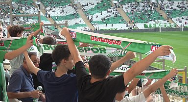 Osmangazi Belediye Başkanı Aydın, çocukları Bursaspor maçına götürdü