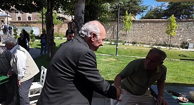 Saadet Partisi İstanbul Milletvekili Aydın: “İktidar değişikliğin ayak seslerini gördüğü için türlü operasyonlar yapmaktadır”