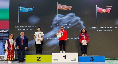 Sancaktepe Belediye Spor Kulübü sporcusu Şahin'den bilek güreşinde Dünya Şampiyonluğu