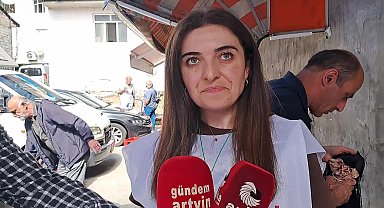  Şavşat’ta belediye tarafından işten çıkarılan işçilerin direnişi sürüyor