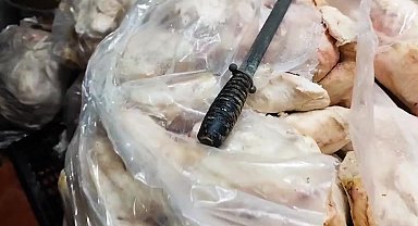 Tarım Orman Bakanlığı Ankara'da yaptığı denetimlerde bin 316 kilogram et ve tavuk imha etti