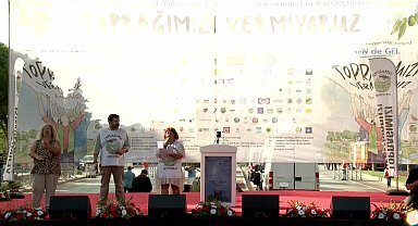 “Temel Haklarımızdan Vazgeçmiyoruz, Toprağımızı Vermiyoruz” mitingi... İmamoğlu: “Milletin haklarını hiçe sayan bu iktidar, Akbelen’de de anayasayı ve hukuku çiğneyerek, baskıyla, zulümle sonuç almaya çalışıyor