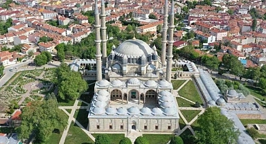 Ümit Özdağ’dan Selimiye Camisi restorasyonuna tepki: “Tarih keyfinize göre değiştirilemez”