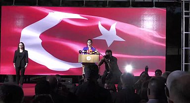 Uşak Belediyesi Ferdi Zeyrek Amfi Tiyatrosu açıldı...Nurcan Zeyrek: Ferdi'nin adının yaşatıldığı her tesiste etkinlikler yapıldıkça onun ruhu da orada olacak