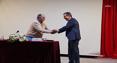 Yazar Yaver Zeytinoğlu Tepebaşı'nda okurlarıyla buluştu