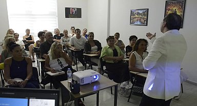 Yenişehir Belediyesi'nden “Evlilikte Sağlıklı İletişim ve Birlikte Yaşama Sanatı” eğitimi