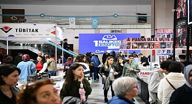 1. Balıkesir Kitap Fuarı, yoğun ilgiyle devam ediyor