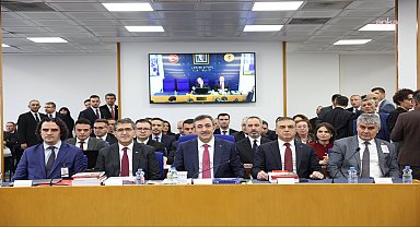 2026 yılı bütçe teklifi Plan ve Bütçe Komisyonu'nda... Cevdet Yılmaz: Vergi gelirlerinin yüzde 28,4 oranında artışla 13 trilyon 783 milyar liraya ulaşacağını tahmin ediyoruz