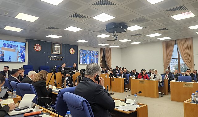 2026 yılı bütçe teklifi Plan ve Bütçe Komisyonu'nda... Erhan Usta: Dokümanları zamanında niye yayınlamıyorsunuz? Hamaset mi yapalım burada?