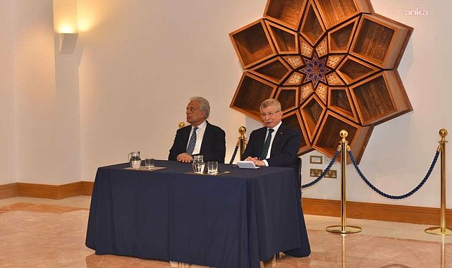 Ahmet Davutoğlu, Oxford İslam Araştırmaları Merkezi'nde konferans verdi