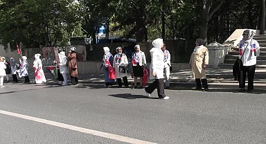 AK Partili kadınlardan, İsrail Büyükelçiliği konutu önünde 