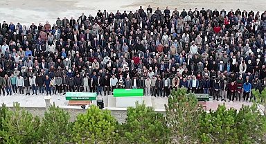 Aksaray'da trafik kazası sonucu hayatını kaybeden üç kardeş, son yolculuklarına uğurlandı