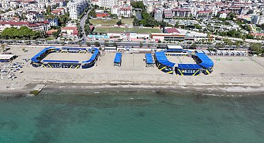 Alanya Belediyesi’nden ücretsiz plaj voleybolu etkinliği