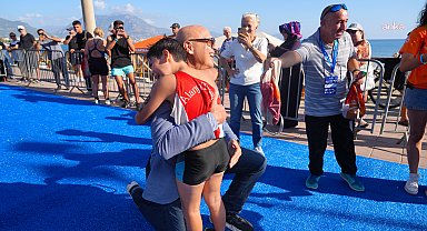 Alanya Triatlonu, halk yarışları ile başladı