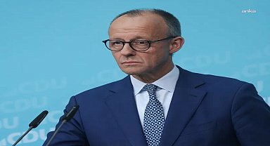 Almanya Başbakanı Merz, göçmen tartışmasındaki “şehir görünümü” açıklamasında ısrarcı: “Çocuklarınıza, kızlarınıza sorun”