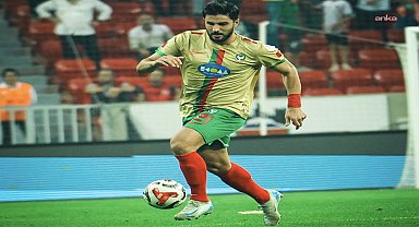 Amedspor’a formasında Kürtçe ifadeler nedeniyle bir kez daha para cezası verildi