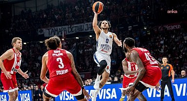 Anadolu Efes, Olympiakos’u 82-78 mağlup etti