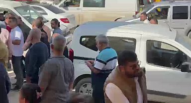 Antakya’da esnaf, elektrik kesintilerini protesto etti