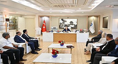 Antalya Büyükşehir Belediyesi Başkan Vekili Özdemir'den muhtarlara teşekkür