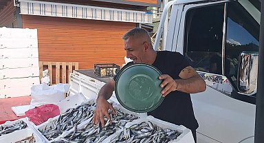 Ardanuçlu balıkçı isyan etti: “Piyasa çok kötü, balığın sadece adı kaldı”