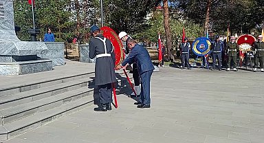 Atatürk'ün Kars'a gelişinin 101. yılı törenlerle kutlandı