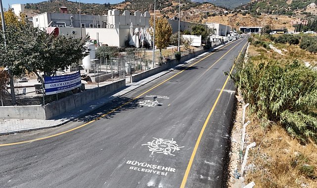 Aydın Büyükşehir Belediyesi’nden Söke’de yol yapım ve yenileme çalışması