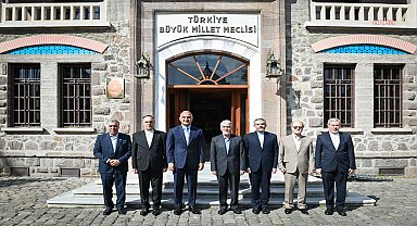 Bakan Ersoy, İran Kültür ve İslami İrşad Bakanı Seyyid Abbas Salihi ile bir araya geldi