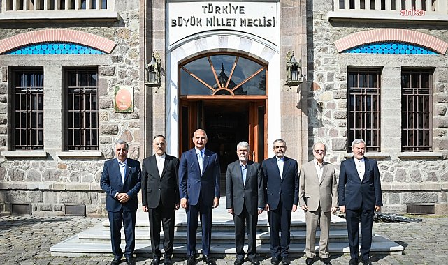 Bakan Ersoy, İran Kültür ve İslami İrşad Bakanı Seyyid Abbas Salihi ile bir araya geldi